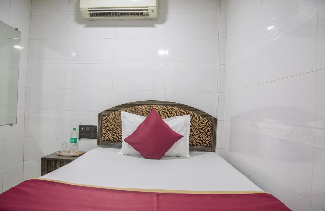 Relax Guest House Mumbai Dış mekan fotoğraf